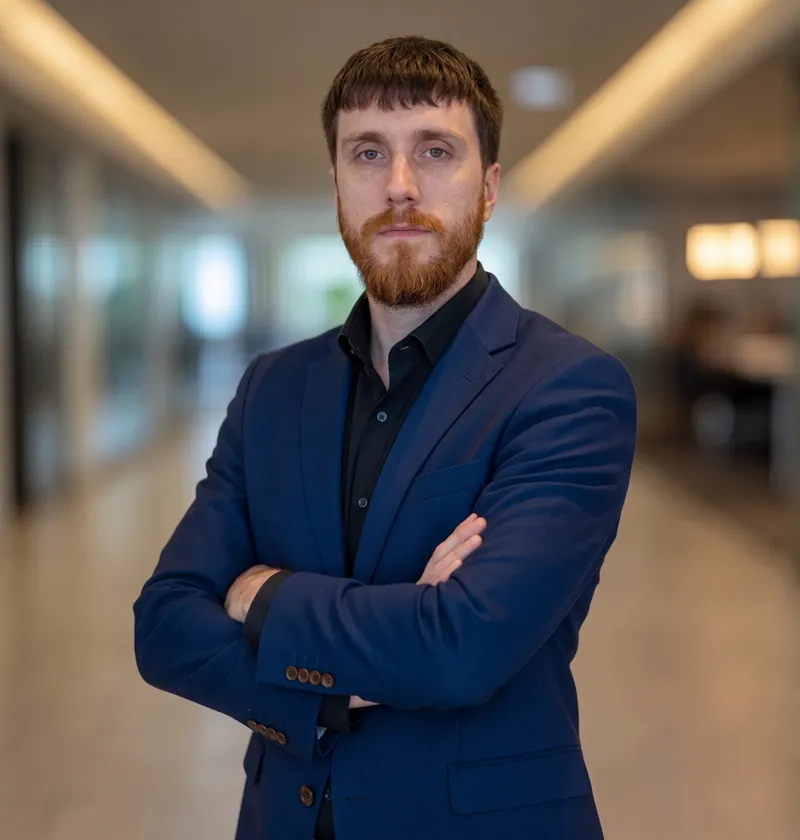Retrato de Guilherme Pinotti, Coordenador de Mídia Sênior na PIPOL
